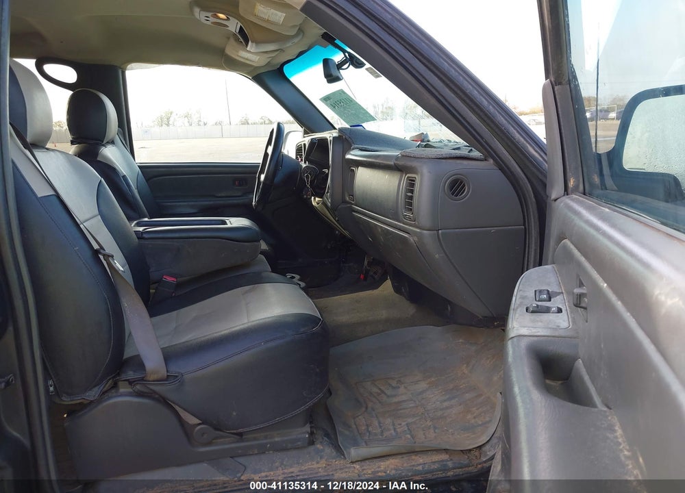2004 GMC SIERRA 2500HD SLE VIN: 1GTHC23U94F116210