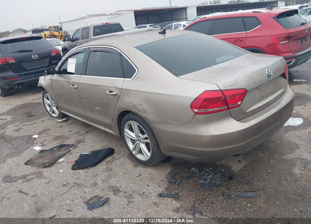 2015 VOLKSWAGEN PASSAT VIN: 1VWBV7A34FC038718