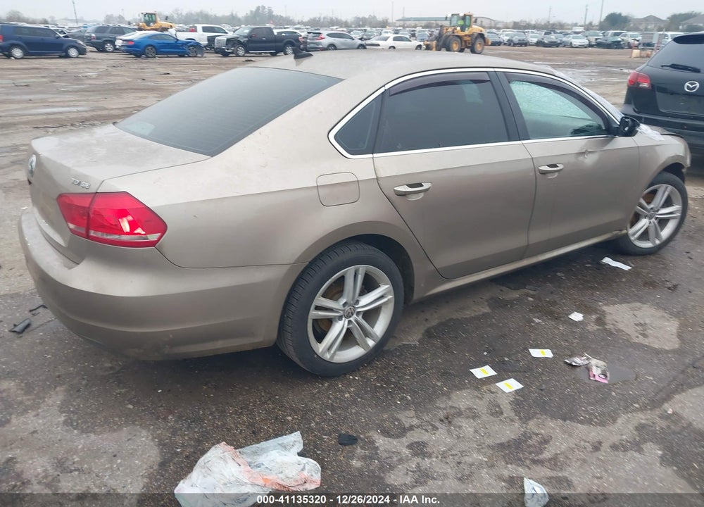 2015 VOLKSWAGEN PASSAT VIN: 1VWBV7A34FC038718