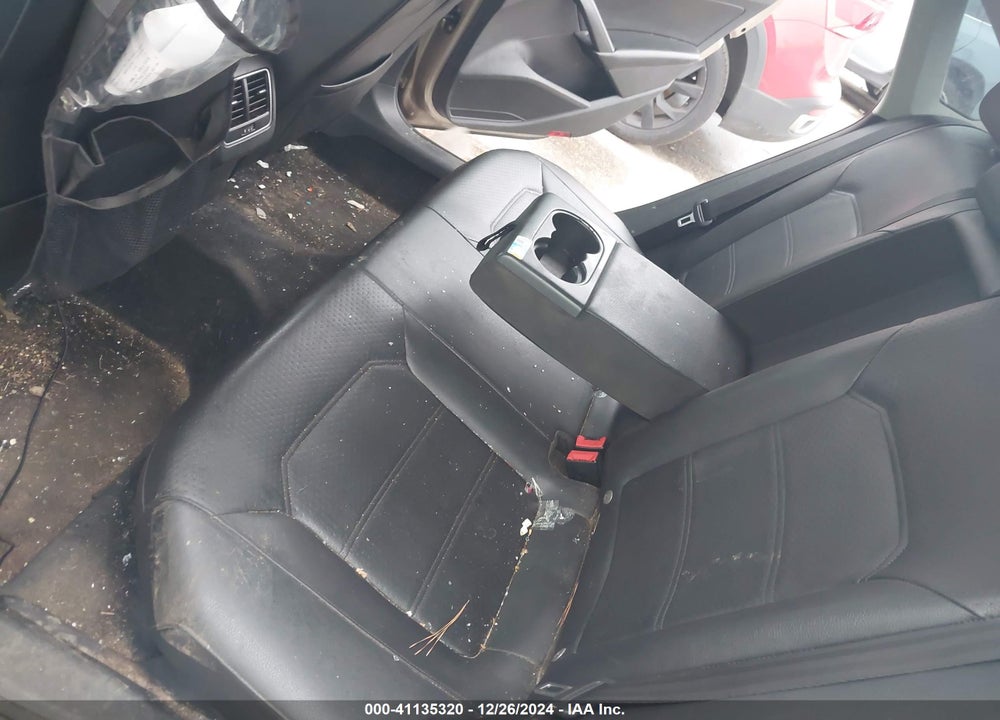2015 VOLKSWAGEN PASSAT VIN: 1VWBV7A34FC038718