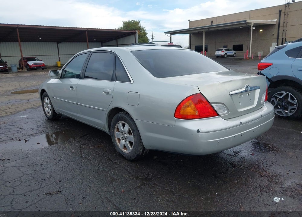 2002 TOYOTA AVALON XL VIN: 4T1BF28B92U198951