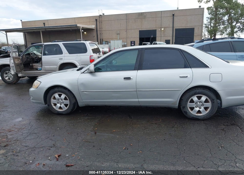 2002 TOYOTA AVALON XL VIN: 4T1BF28B92U198951