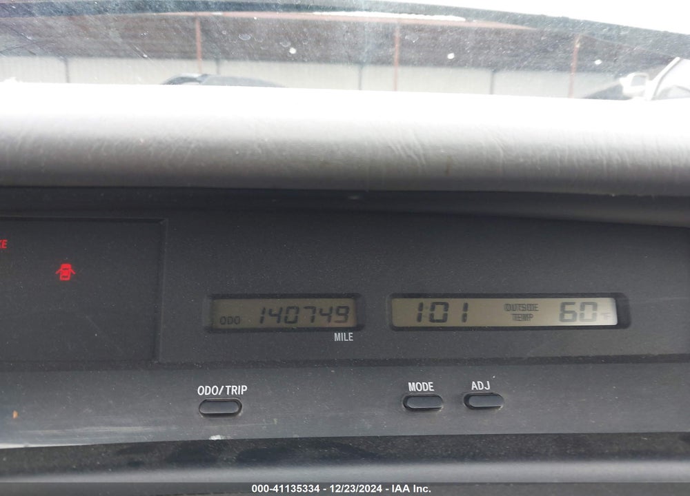 2002 TOYOTA AVALON XL VIN: 4T1BF28B92U198951