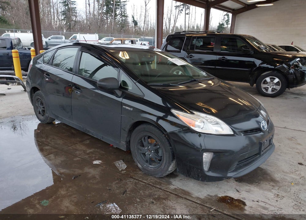 2015 TOYOTA PRIUS VIN: JTDKN3DU2F1983596