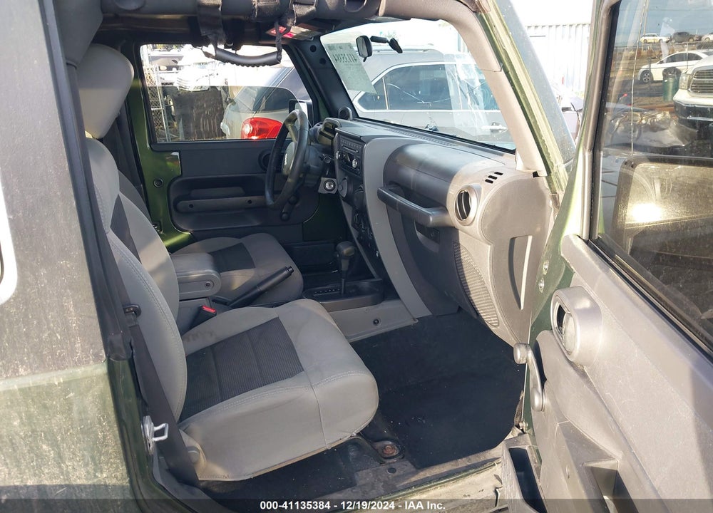 2008 JEEP WRANGLER X VIN: 1J4FA24108L560286