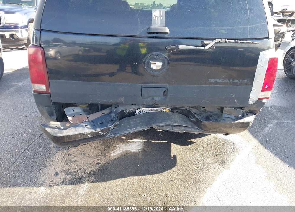 2005 CADILLAC ESCALADE STANDARD VIN: 1GYEC63T45R181302