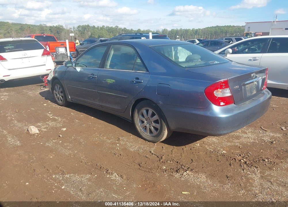 2002 TOYOTA CAMRY XLE V6 VIN: JTDBF30K220005908