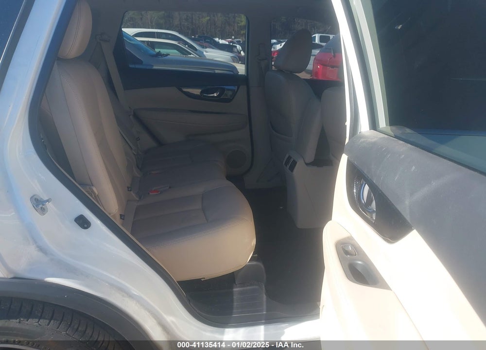 2017 NISSAN ROGUE SL VIN: 5N1AT2MT4HC755637