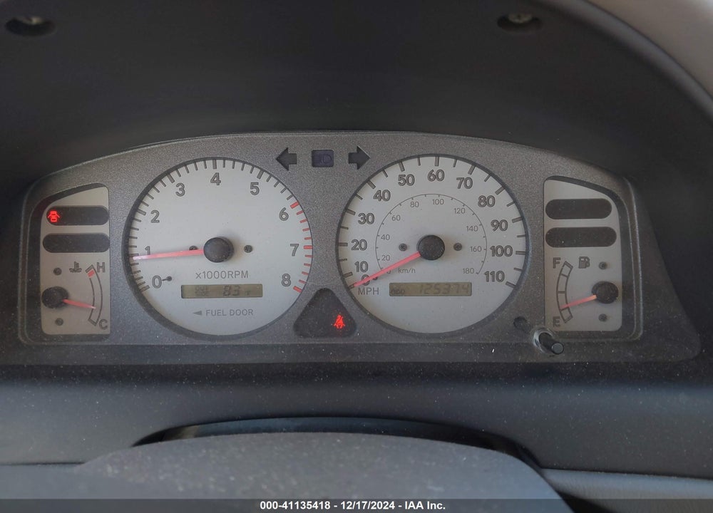 1999 TOYOTA COROLLA CE VIN: 1NXBR12EXXZ170104