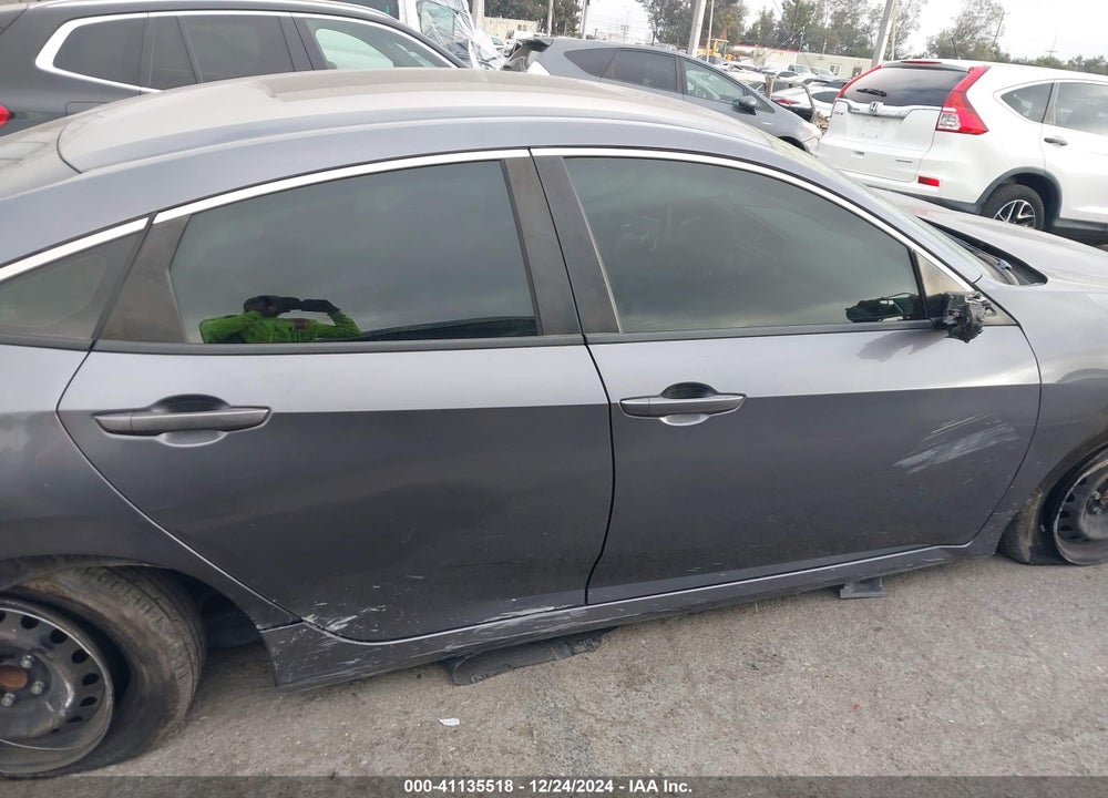 2020 HONDA CIVIC LX VIN: 2HGFC2F65LH530359