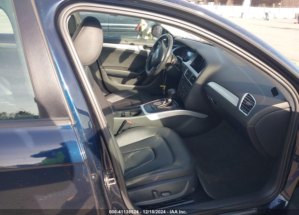 2010 AUDI A4 2.0T PREMIUM VIN: WAUAFAFL1AN028157