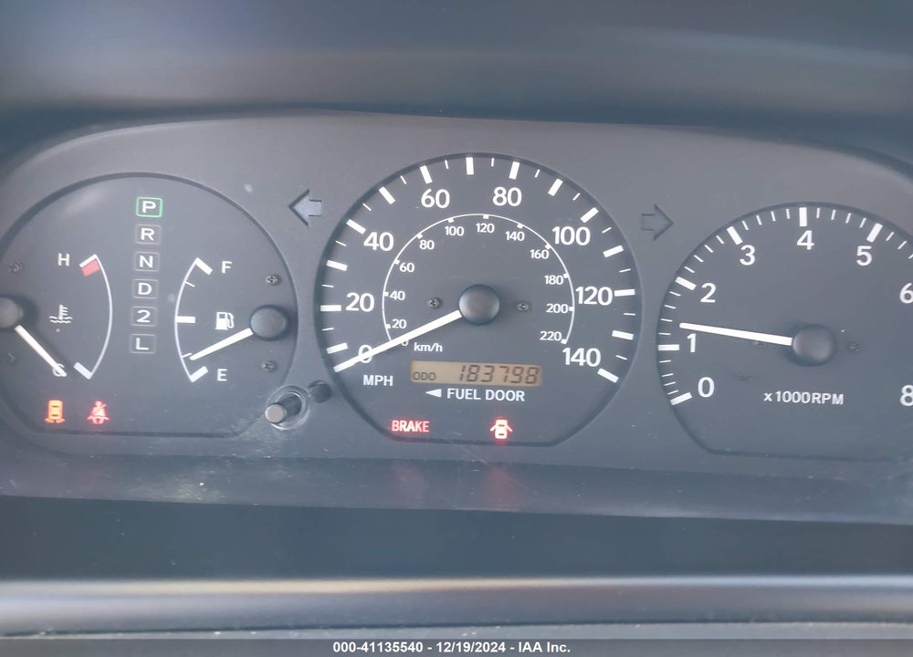 2000 TOYOTA CAMRY LE VIN: JT2BG22K1Y0394188
