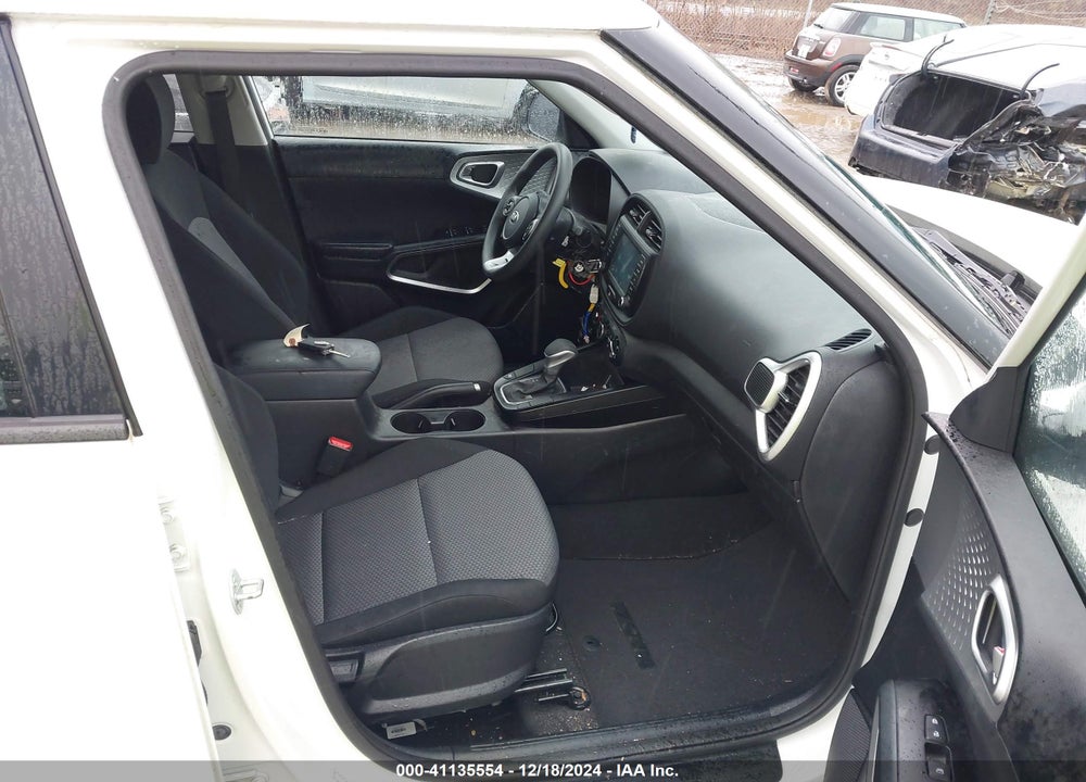 2020 KIA SOUL LX VIN: KNDJ23AU9L7708521