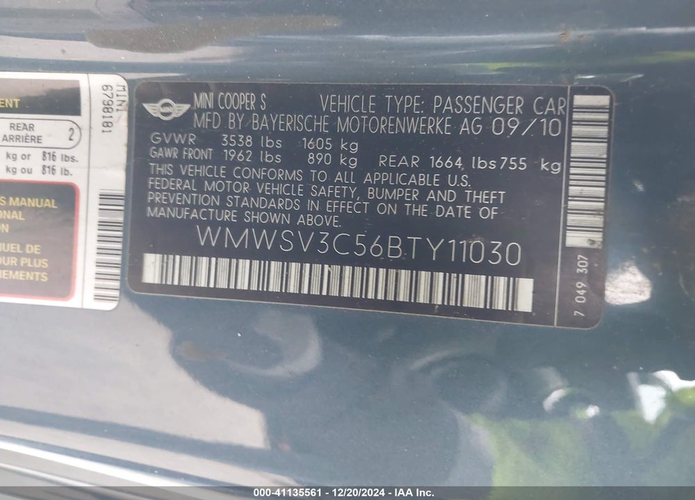 2011 MINI COOPER S VIN: WMWSV3C56BTY11030