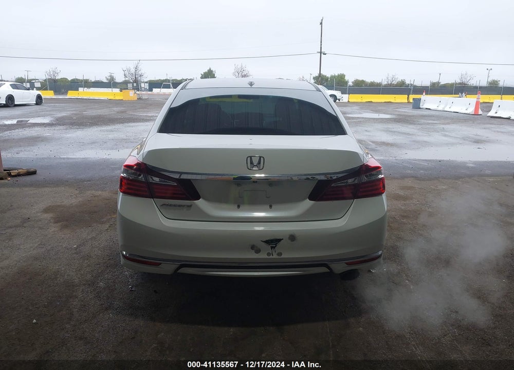 2017 HONDA ACCORD EX-L VIN: 1HGCR2F80HA184889