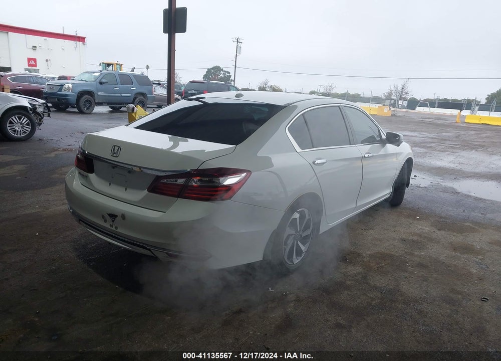 2017 HONDA ACCORD EX-L VIN: 1HGCR2F80HA184889