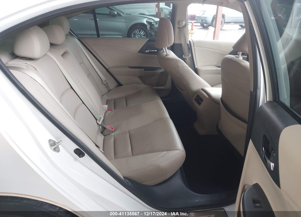 2017 HONDA ACCORD EX-L VIN: 1HGCR2F80HA184889
