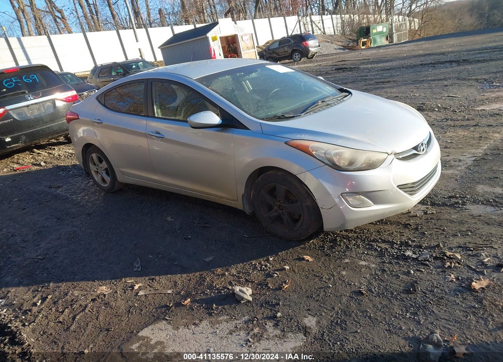 2013 HYUNDAI ELANTRA GLS VIN: KMHDH4AE5DU661626