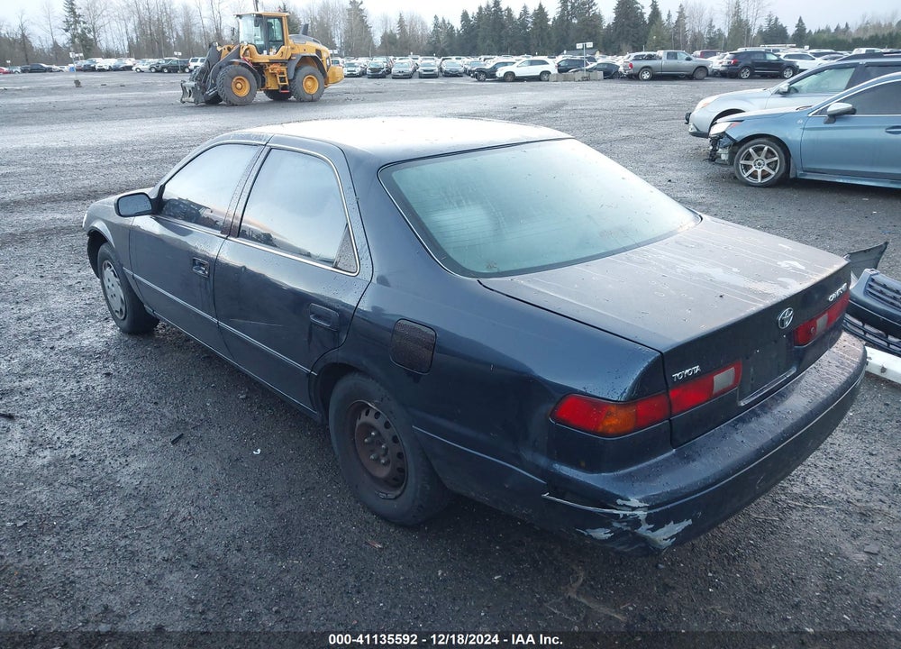 1999 TOYOTA CAMRY LE VIN: 4T1BG22K2XU894628