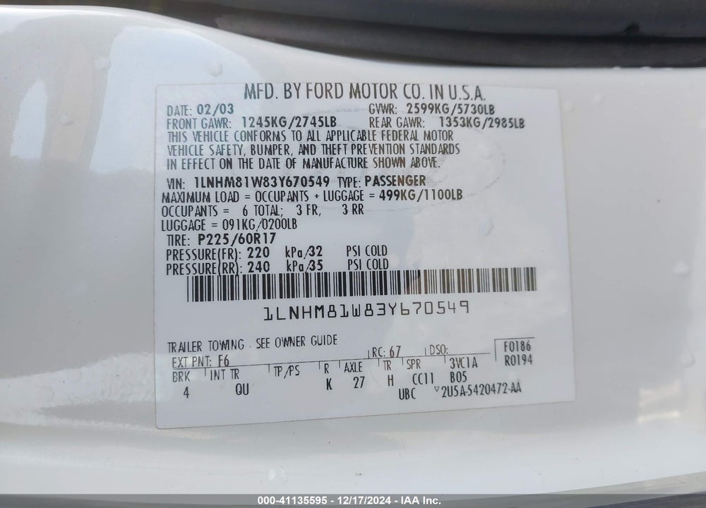 2003 LINCOLN TOWN CAR EXECUTIVE VIN: 1LNHM81W83Y670549