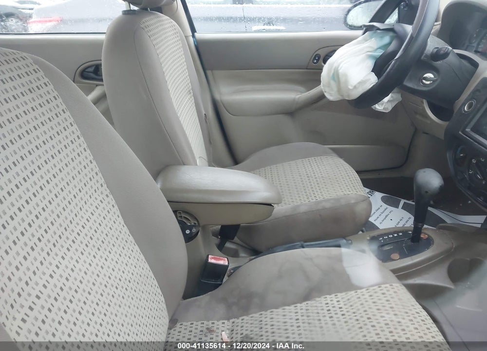 2007 FORD FOCUS S/SE/SES VIN: 1FAFP34N37W365380