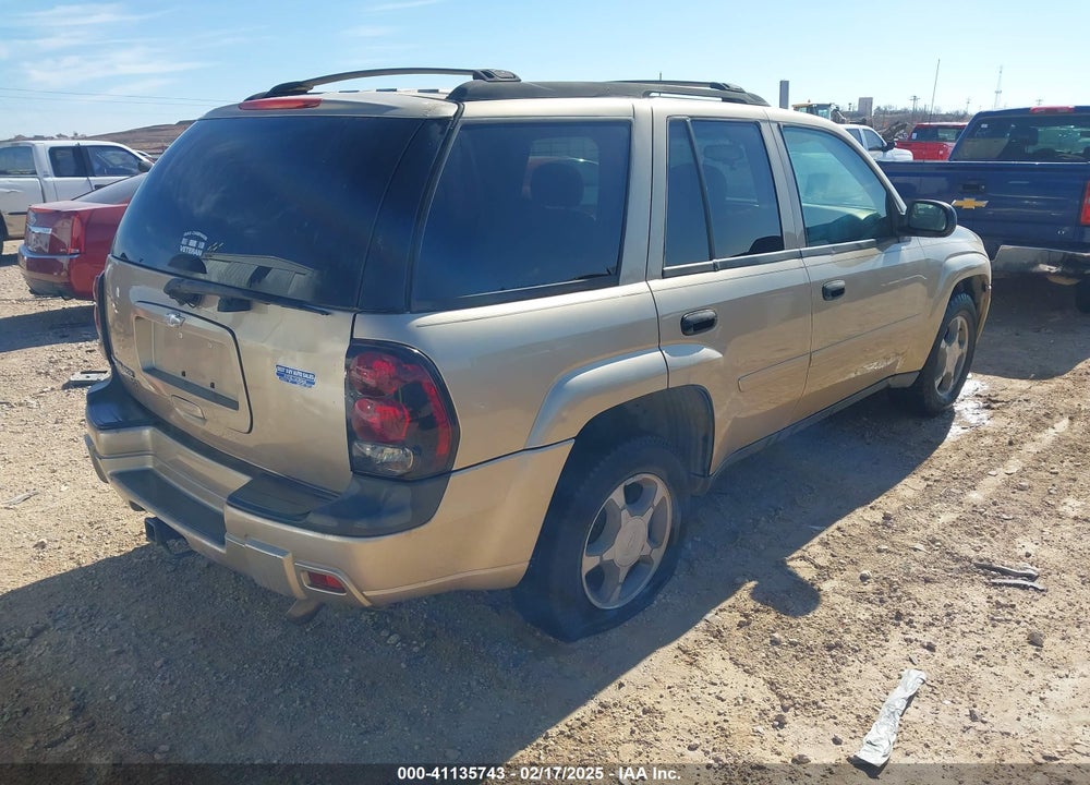 2007 CHEVROLET TRAILBLAZER LS VIN: 1GNDS13S672158251