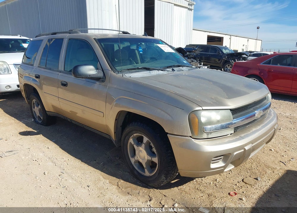 2007 CHEVROLET TRAILBLAZER LS VIN: 1GNDS13S672158251