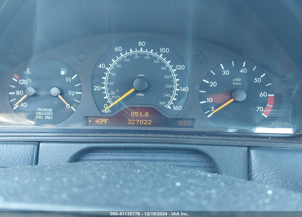 1998 MERCEDES-BENZ E-CLASS BASE (A5) VIN: WDBJF65F5WA566398