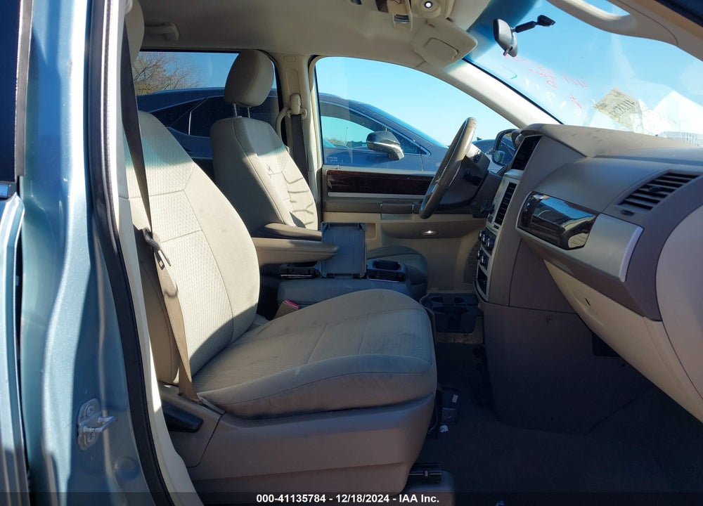 2010 CHRYSLER TOWN & COUNTRY TOURING VIN: 2A4RR5D13AR204127