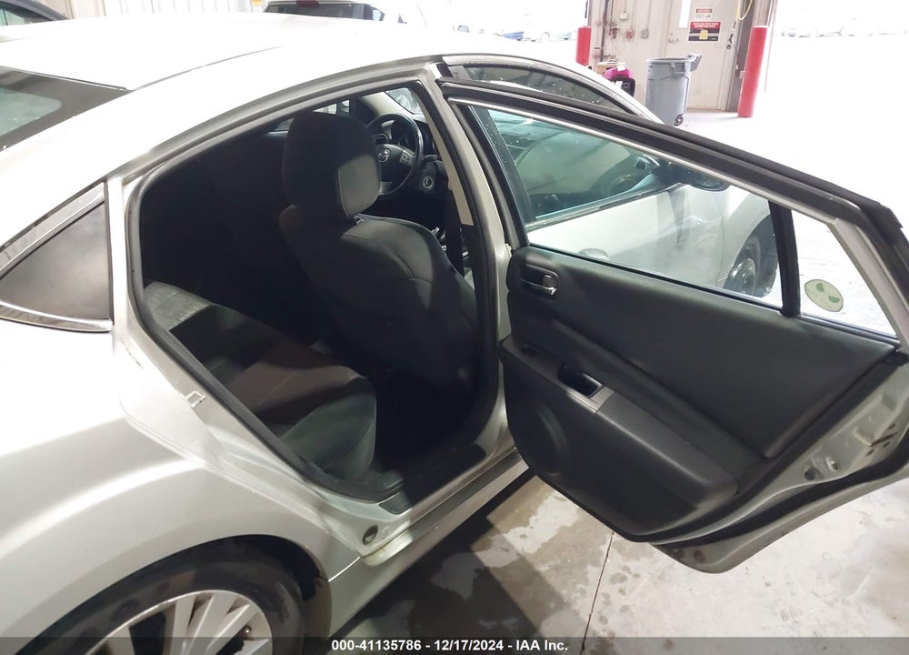 2009 MAZDA 6 I TOURING VIN: 1YVHP82A195M36577