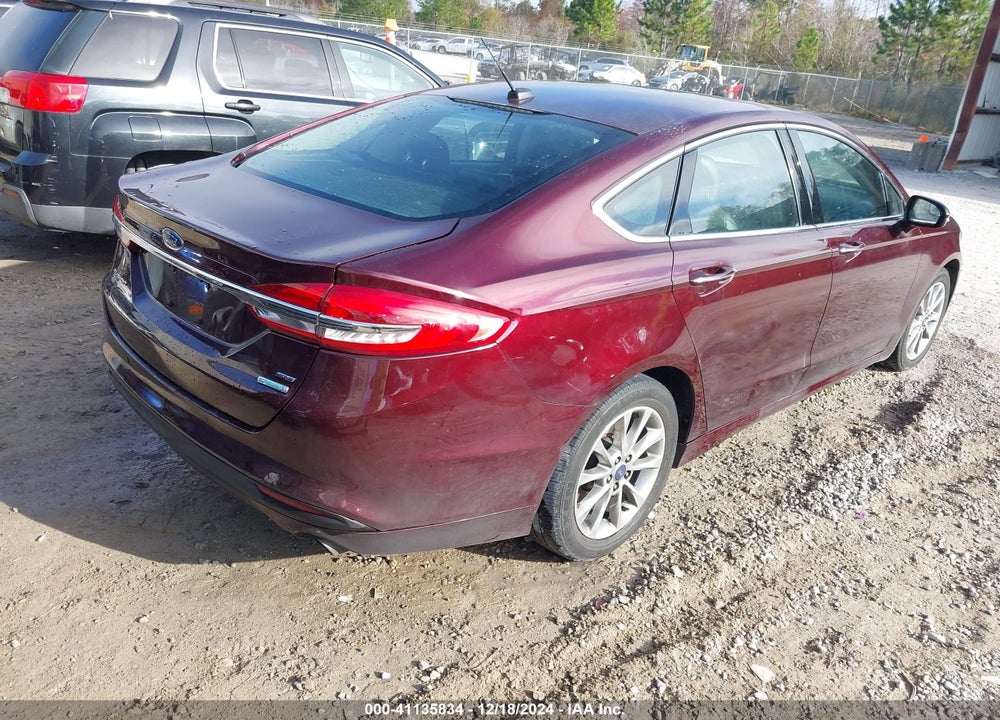 2017 FORD FUSION SE VIN: 3FA6P0HDXHR404471