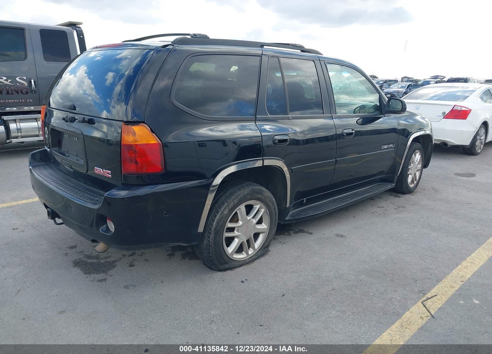 2006 GMC ENVOY DENALI VIN: 1GKET63M562284242