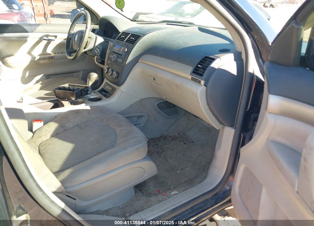 2008 SATURN OUTLOOK XE VIN: 5GZER13738J241811