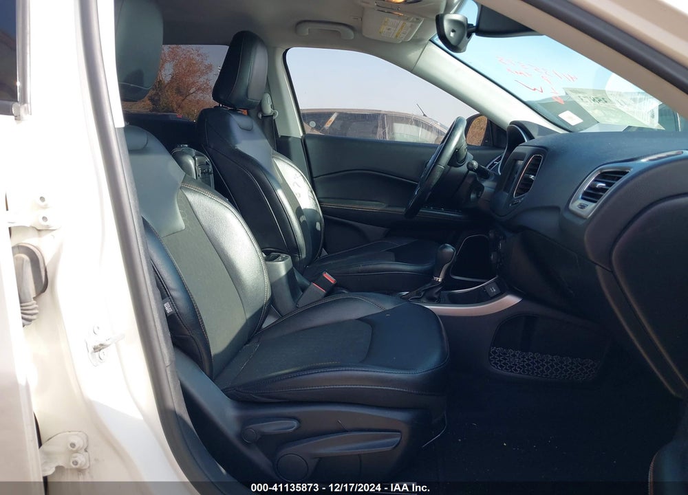 2018 JEEP COMPASS LATITUDE FWD VIN: 3C4NJCBB6JT102264