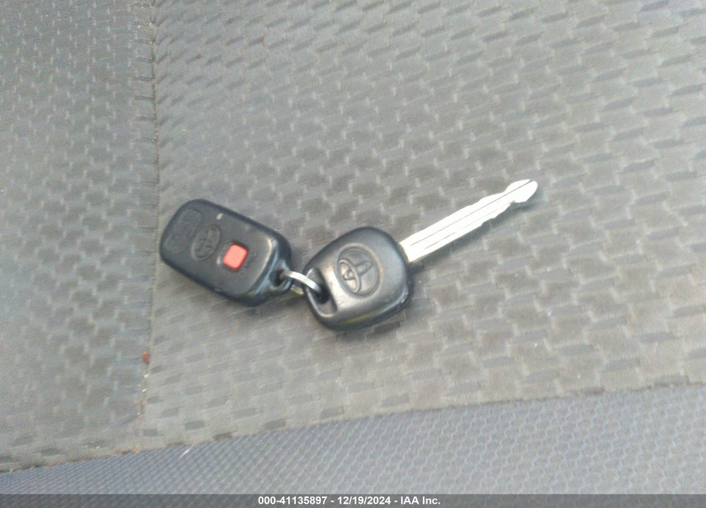 2006 TOYOTA MATRIX VIN: 2T1KR32E86C609375