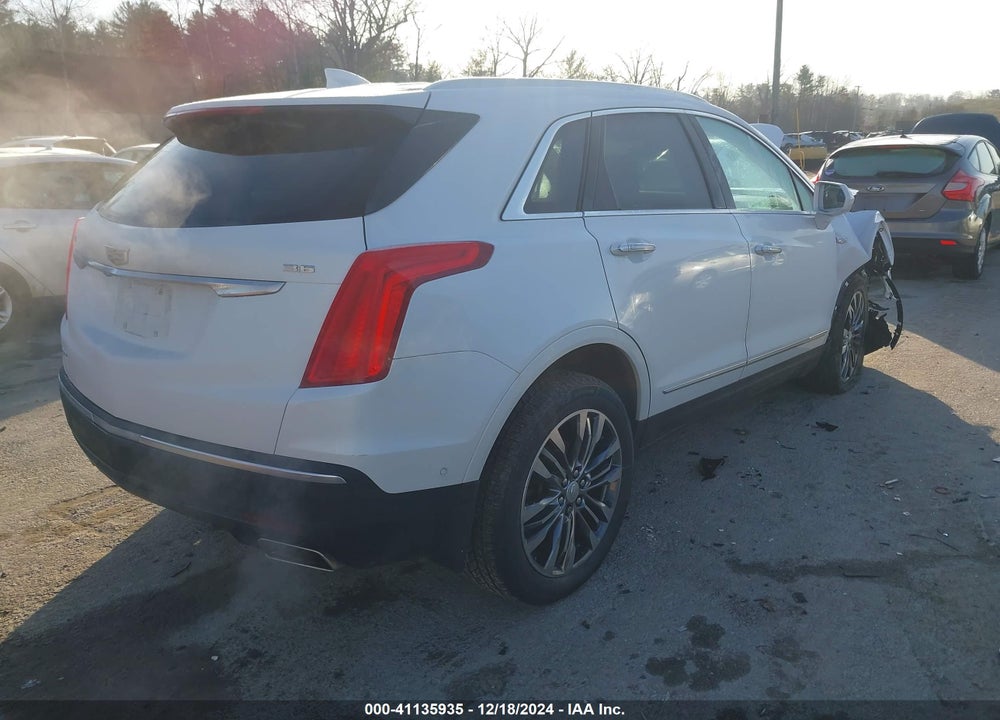 2017 CADILLAC XT5 PREMIUM LUXURY VIN: 1GYKNERS5HZ198782
