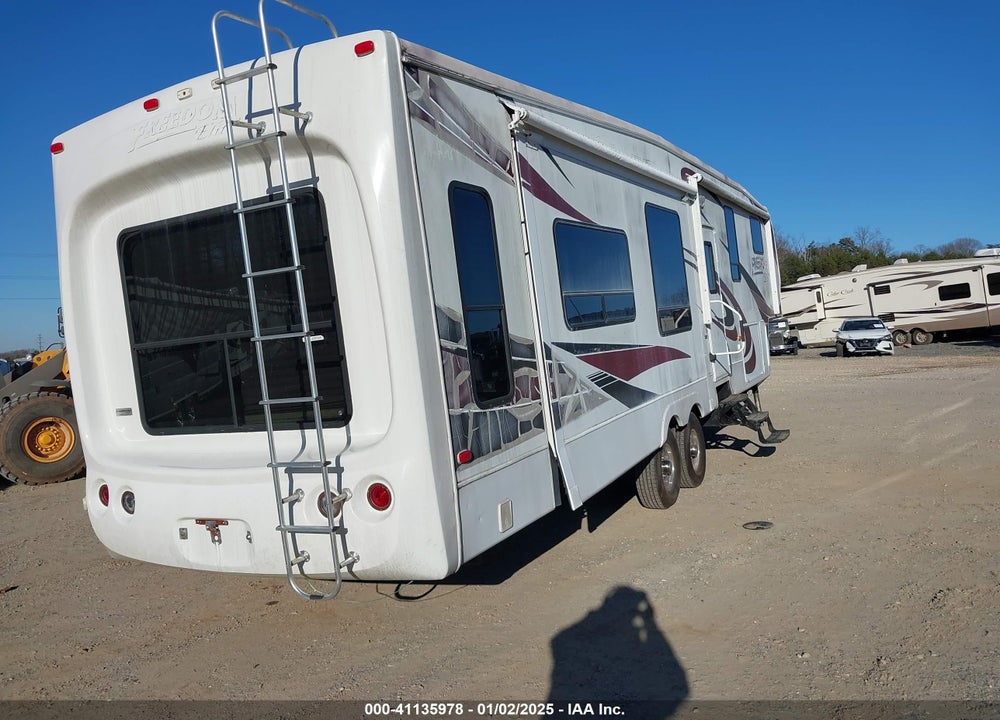 2009 KEYSTONE FREEDOM VIN: 4YDF390269R790112