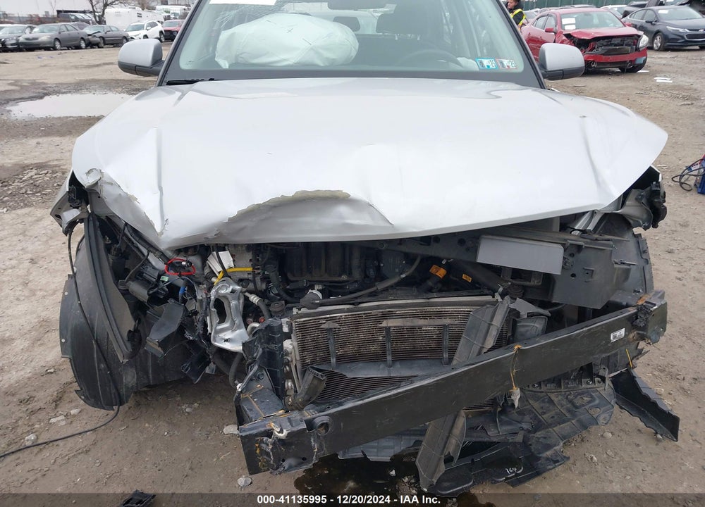 2021 HYUNDAI VENUE SE VIN: KMHRB8A34MU068353