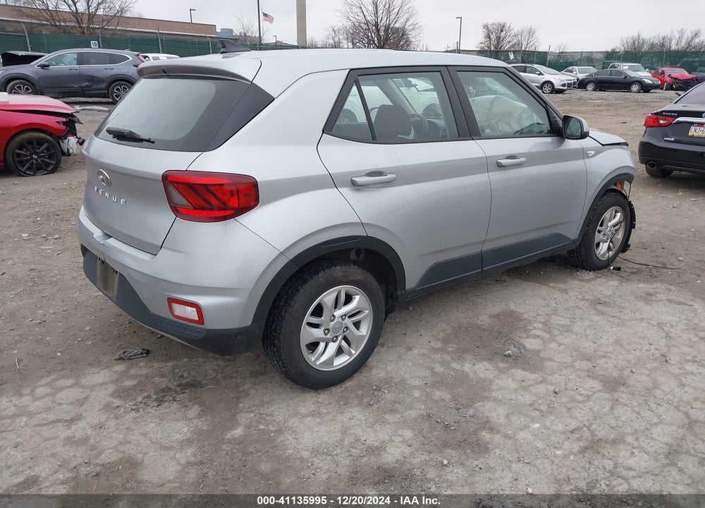 2021 HYUNDAI VENUE SE VIN: KMHRB8A34MU068353