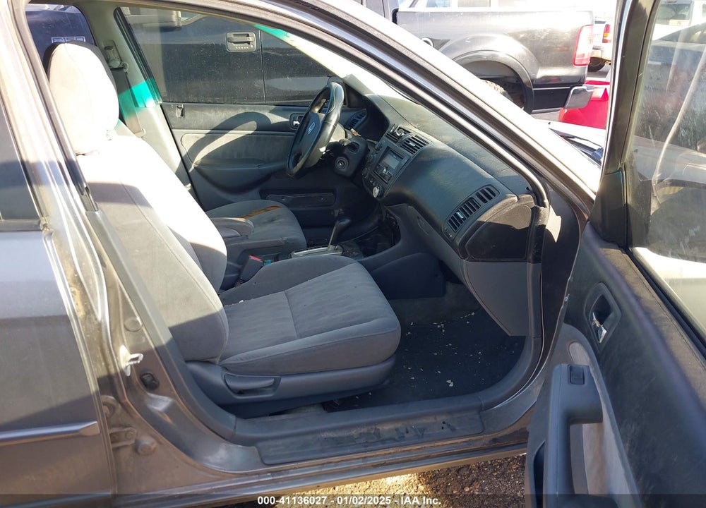 2005 HONDA CIVIC LX VIN: 2HGES16585H566775