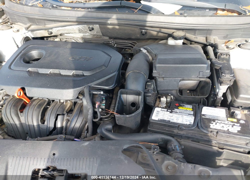 2015 HYUNDAI SONATA VIN: 5NPE34AF9FH041052