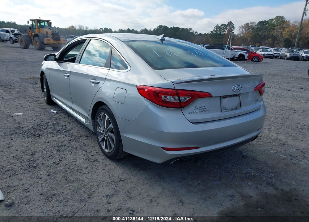 2015 HYUNDAI SONATA VIN: 5NPE34AF9FH041052