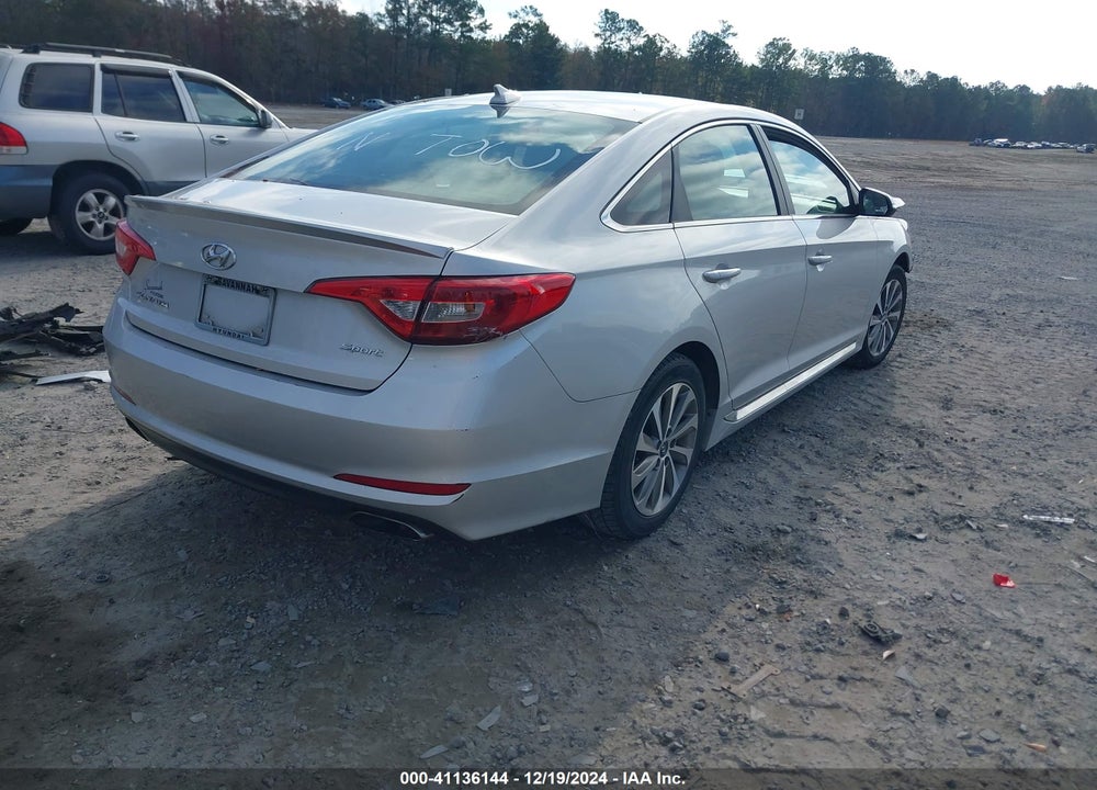 2015 HYUNDAI SONATA VIN: 5NPE34AF9FH041052