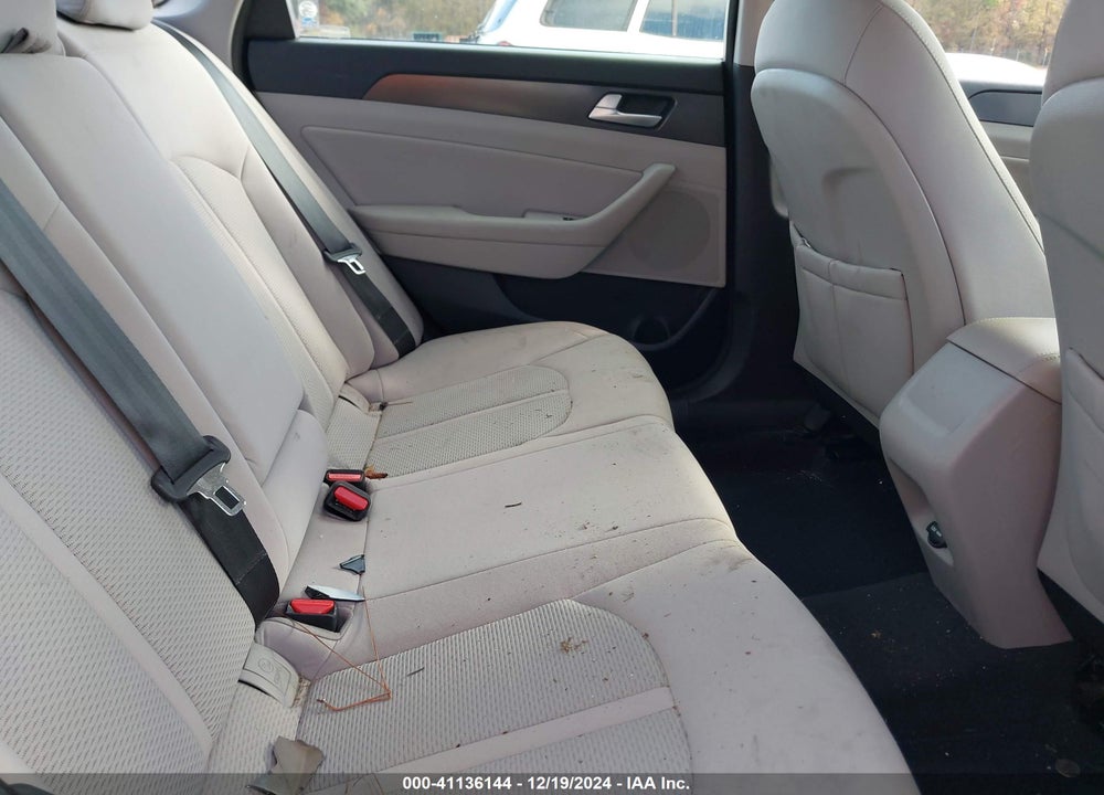 2015 HYUNDAI SONATA VIN: 5NPE34AF9FH041052