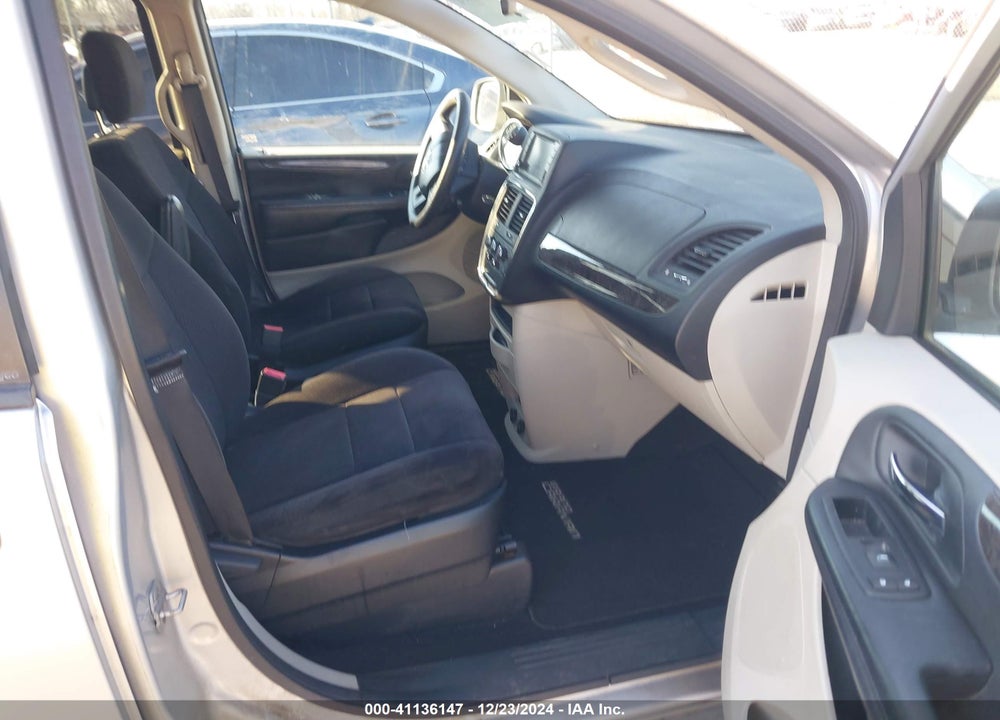 2011 DODGE GRAND CARAVAN MAINSTREET VIN: 2D4RN3DG3BR738212