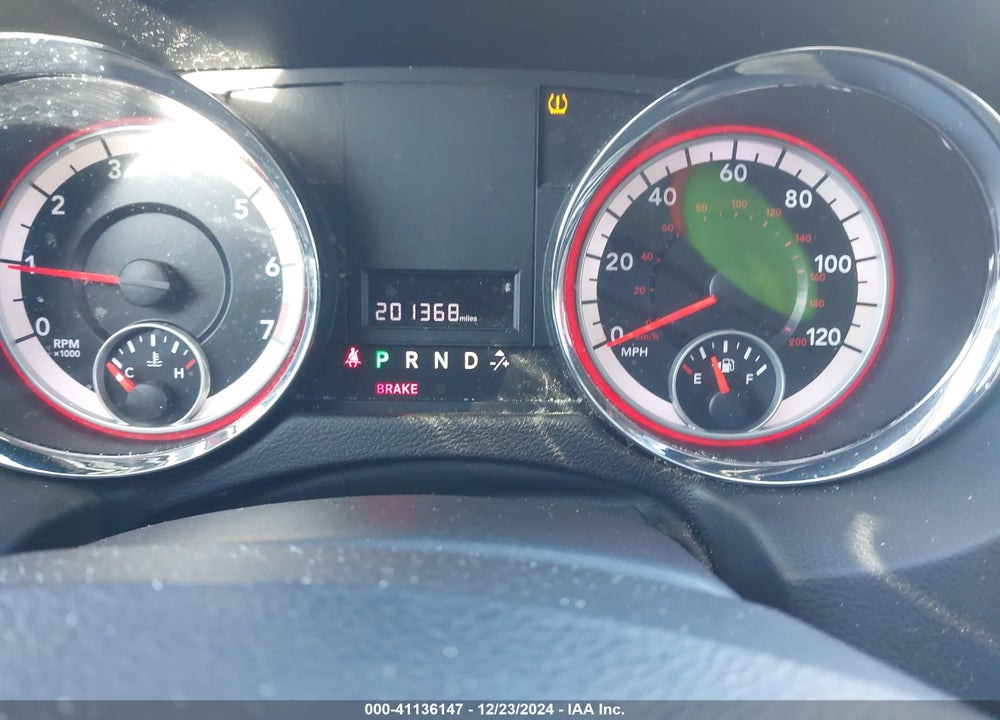 2011 DODGE GRAND CARAVAN MAINSTREET VIN: 2D4RN3DG3BR738212