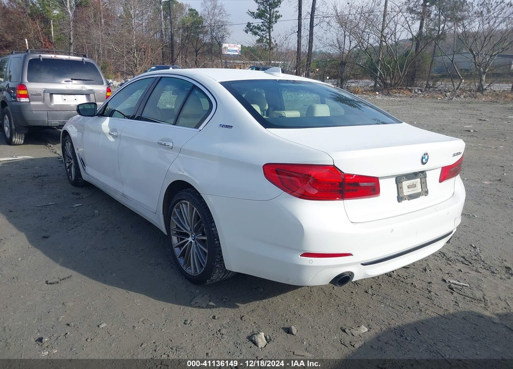 2018 BMW 530E IPERFORMANCE VIN: WBAJA9C50JG622925
