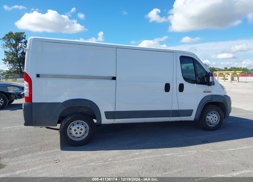 2017 RAM PROMASTER 1500 LOW ROOF 136 WB VIN: 3C6TRVAG9HE520400