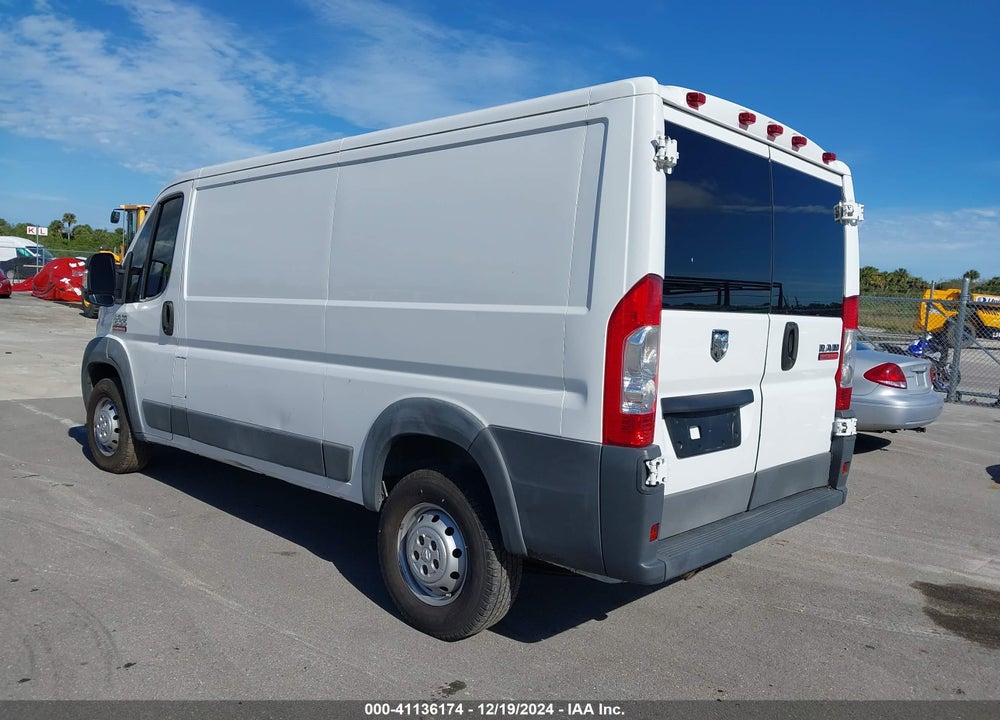 2017 RAM PROMASTER 1500 LOW ROOF 136 WB VIN: 3C6TRVAG9HE520400