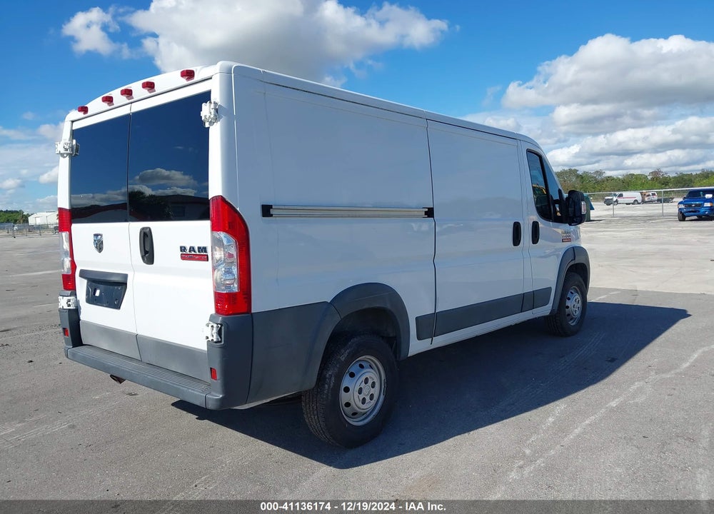 2017 RAM PROMASTER 1500 LOW ROOF 136 WB VIN: 3C6TRVAG9HE520400
